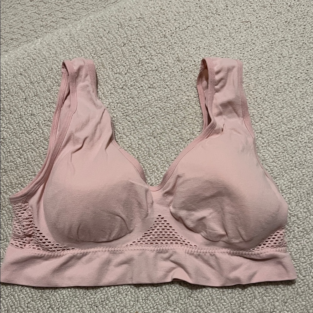 NWT - Pink Wireless Comfort Bra